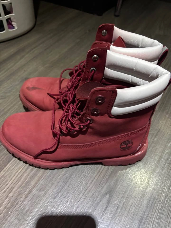 Timberland Shoes Size 9.5