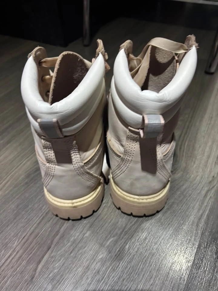 Timberland Shoes Size 9.5
