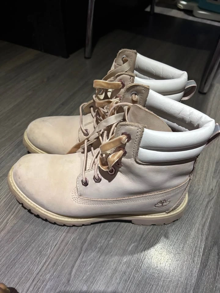 Timberland Shoes Size 9.5 - photo 3