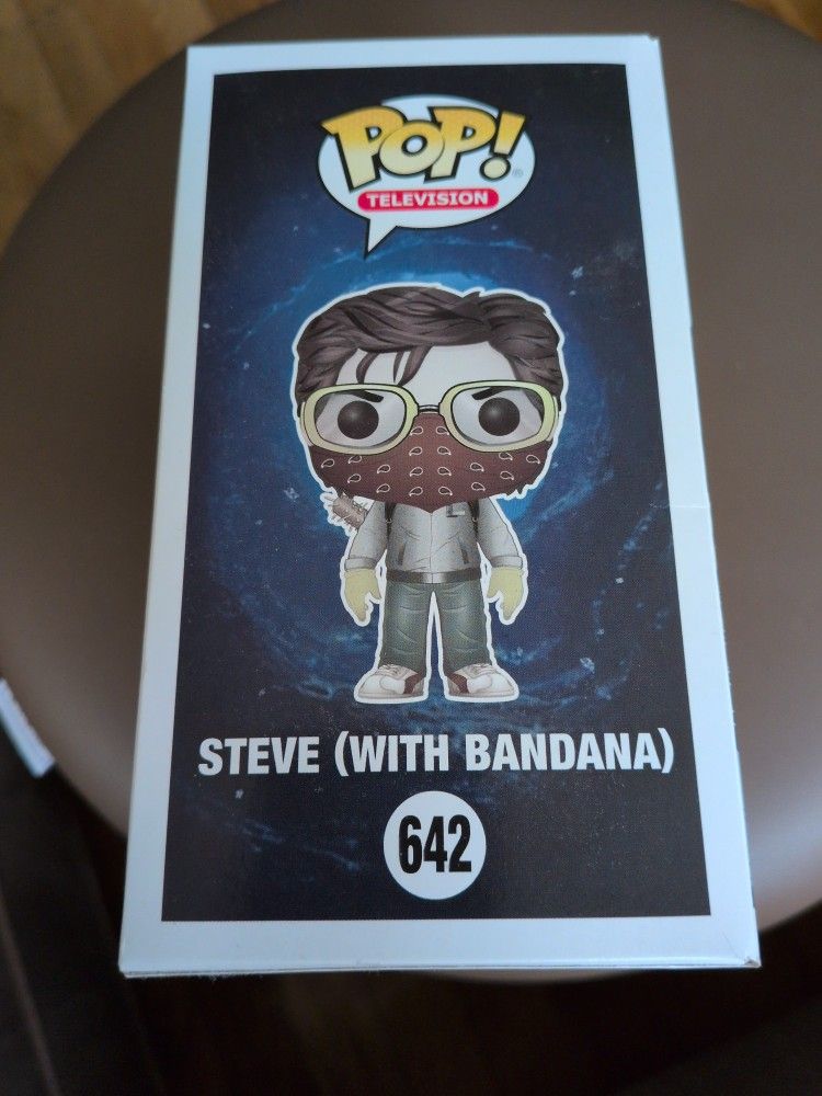 Funko Pop Stranger Things Steve (With Bandana) #642 - photo 5