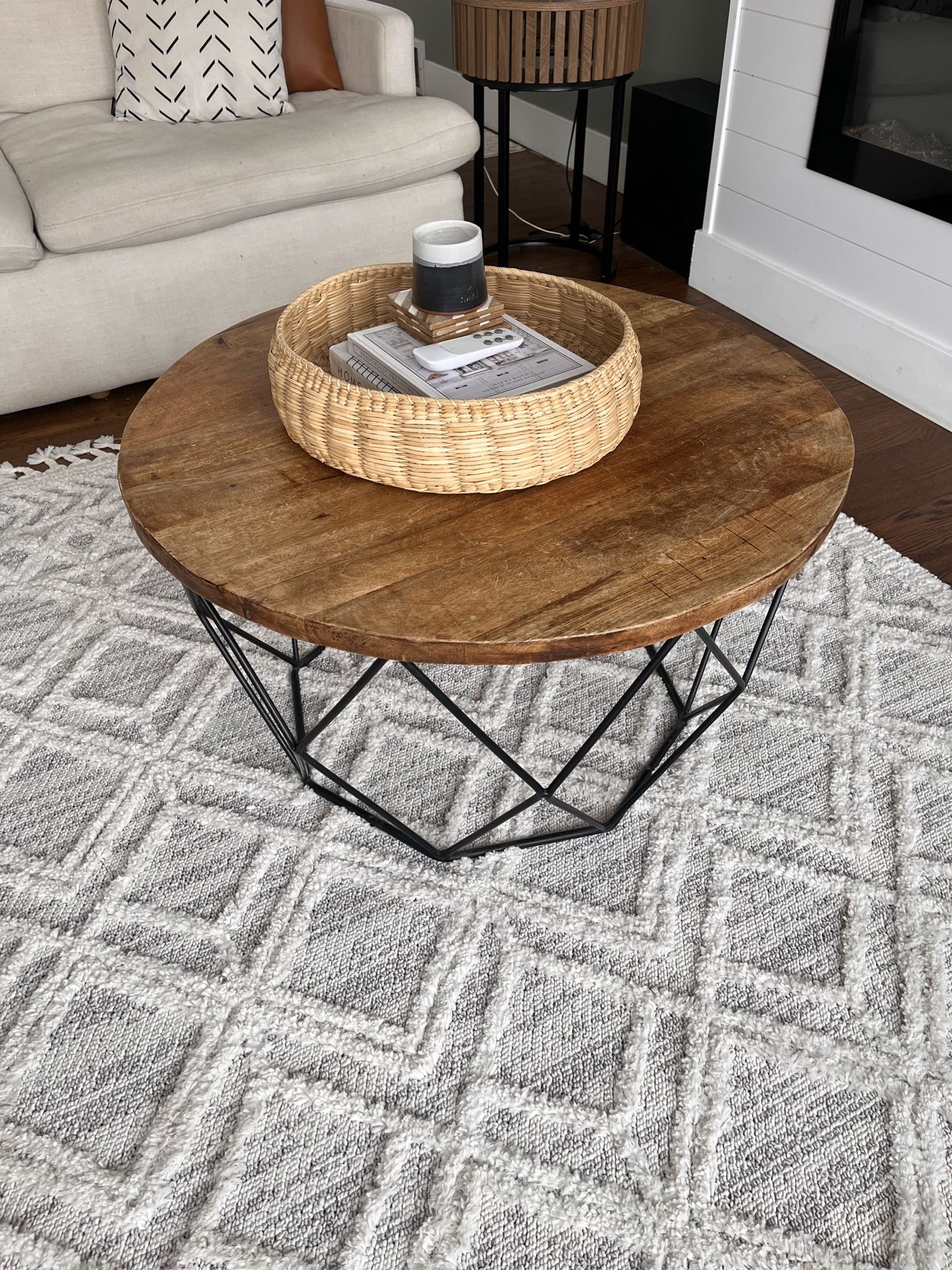 Modern Round Wood & Metal Coffee Table – Mercury Row (Lupi)