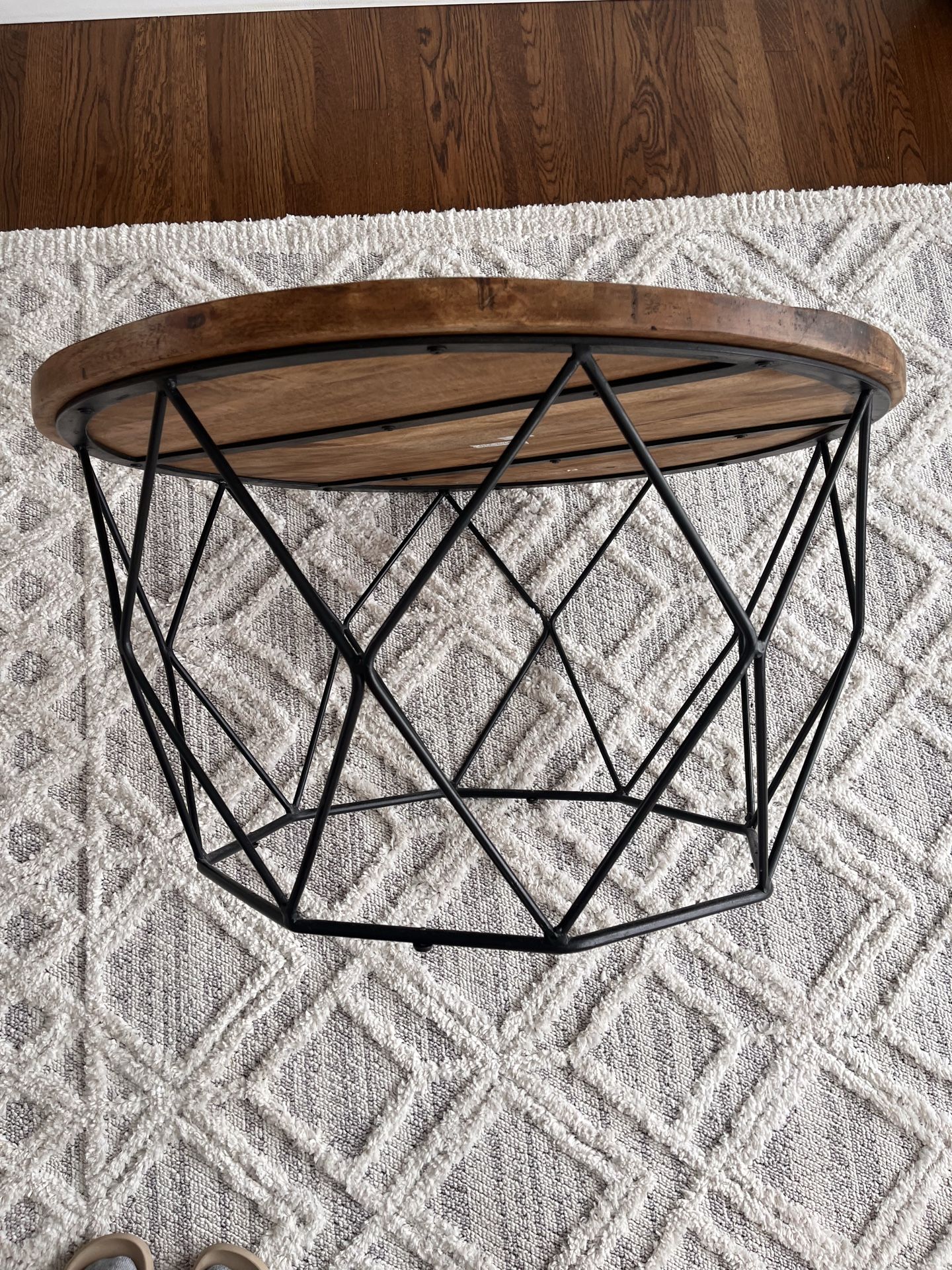 Modern Round Wood & Metal Coffee Table – Mercury Row (Lupi) - photo 4