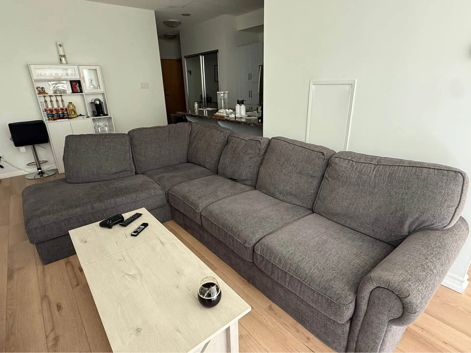 Large Grey Sectional Sofa – Comfortable & Modern - photo 3