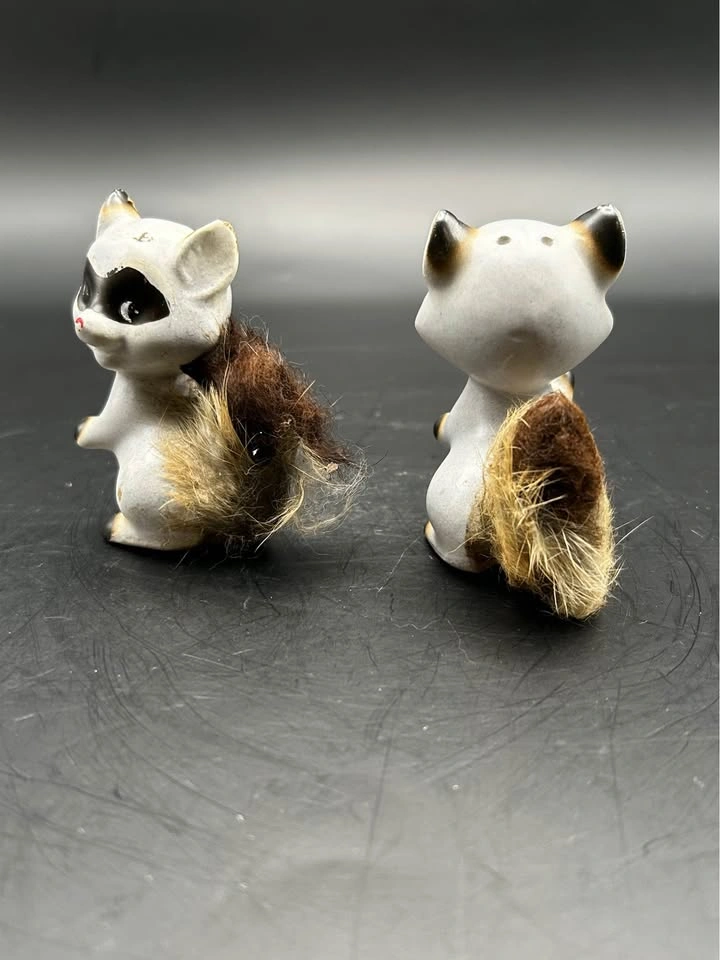 Vintage Japanese Raccoon Salt and Pepper Shakers - photo 2
