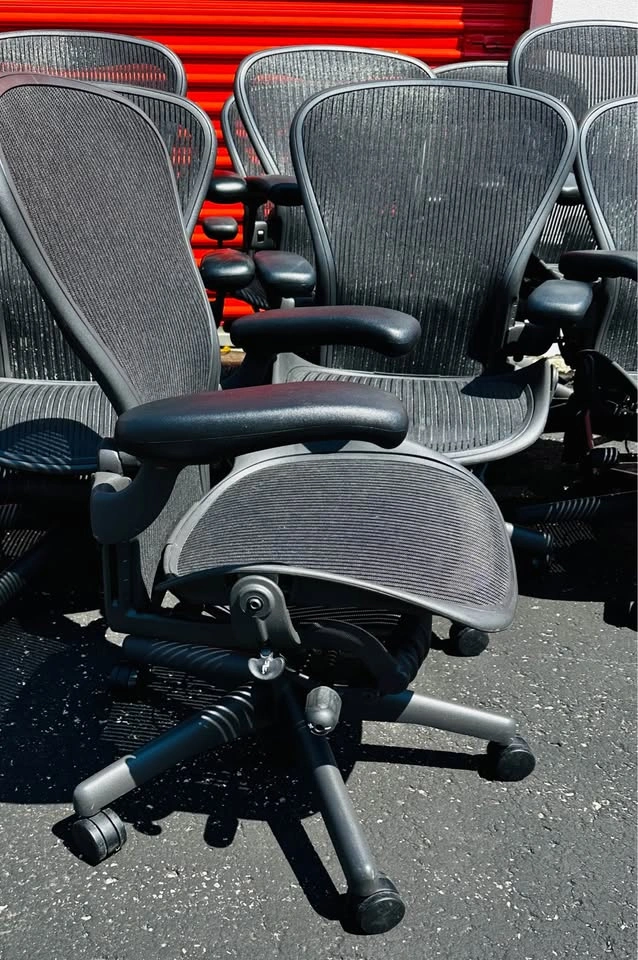 Herman Miller Aeron Office Chairs - Size B (Fully Loaded) - photo 3