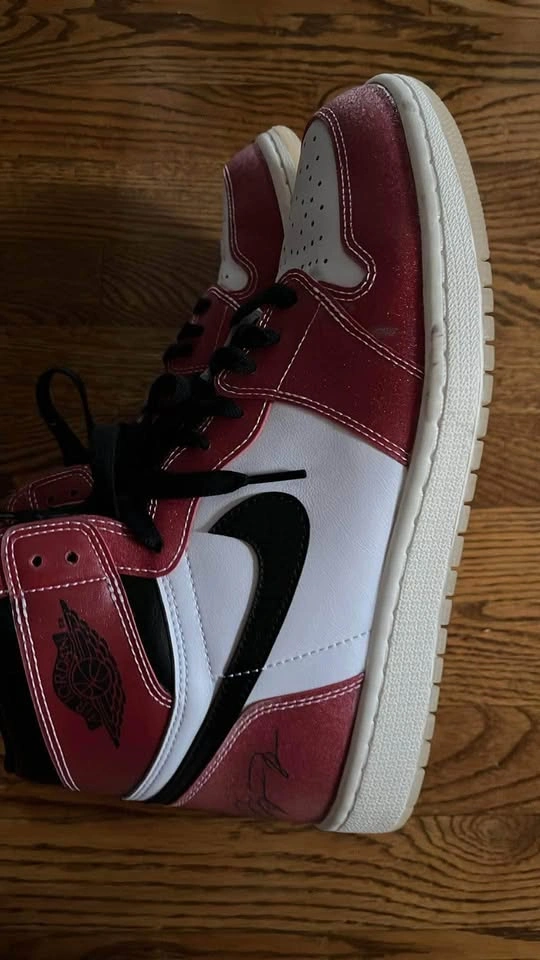 Air Jordan 1 High Trophy Room