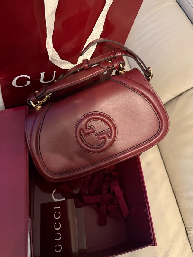 RED WINE GUCCI BLONDIE MEDIUM TOP HANDLE BAG