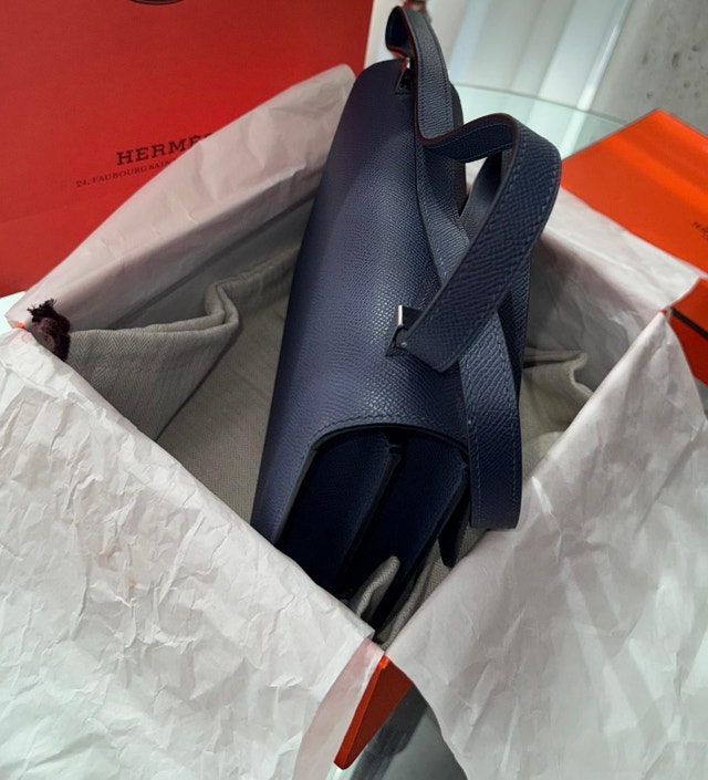 Hermes Epsom Constance 24 Shoulder Bag in Bleu Agate - photo 3