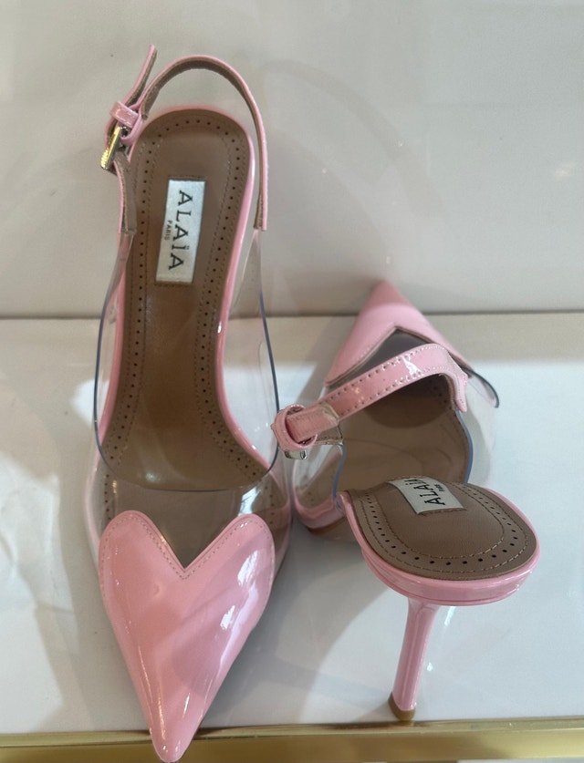 ALAIA LIGHT PINK SLINGBACK LE CŒUR PATENT LEATHER 37
