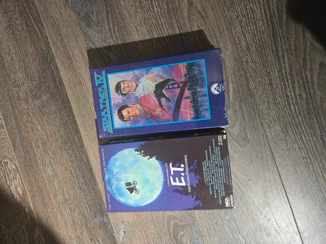-Mint Condition- VHS's E.T & Star Trek thumbnail