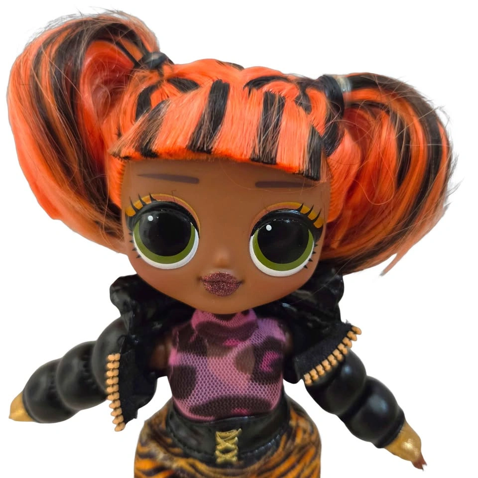 L.O.L. Surprise! O.M.G. Winter Chill Missy Meow Fashion Doll 🐆🧡🖤 - photo 2