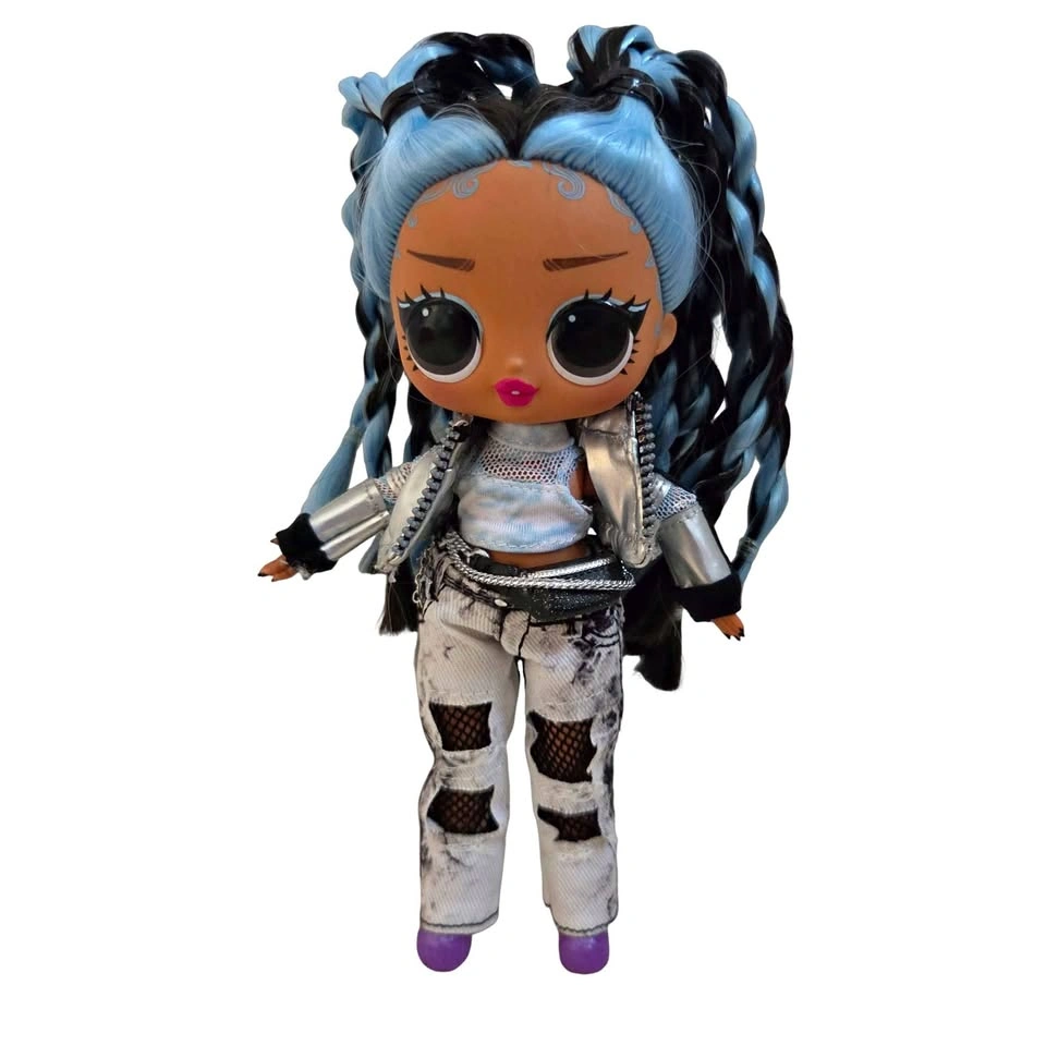 L.O.L. Surprise! Tweens Freshest Fashion Doll ✨💙🖤