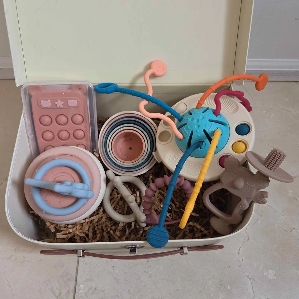 Moonkie Montessori Silicone Toy Set | Baby Gift Box - photo 5