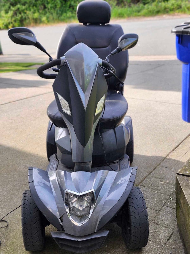 Cobra GT4 Mobility Scooter