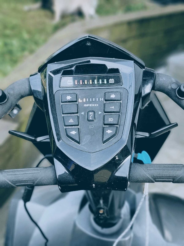 Cobra GT4 Mobility Scooter - photo 3