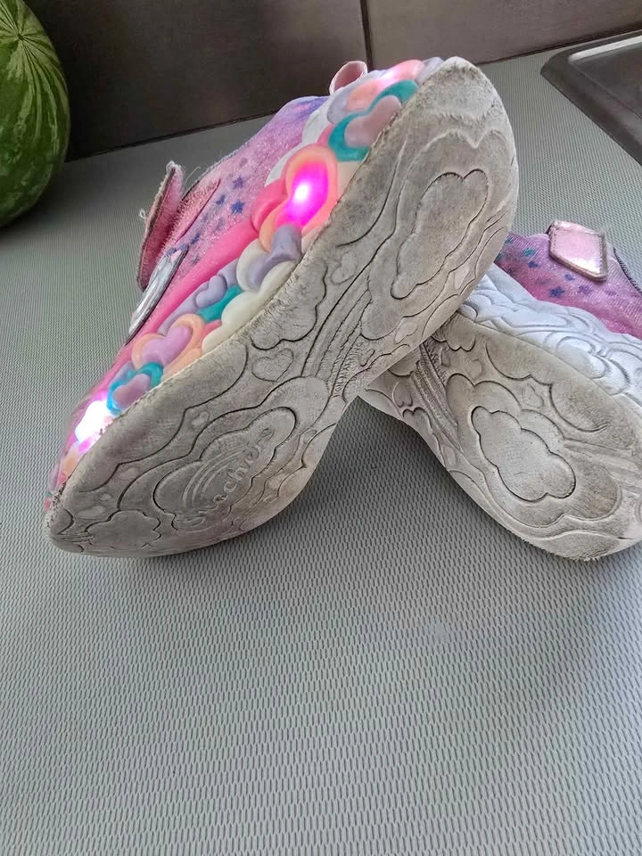 Sketches Heart Lights light up shoes - photo 2
