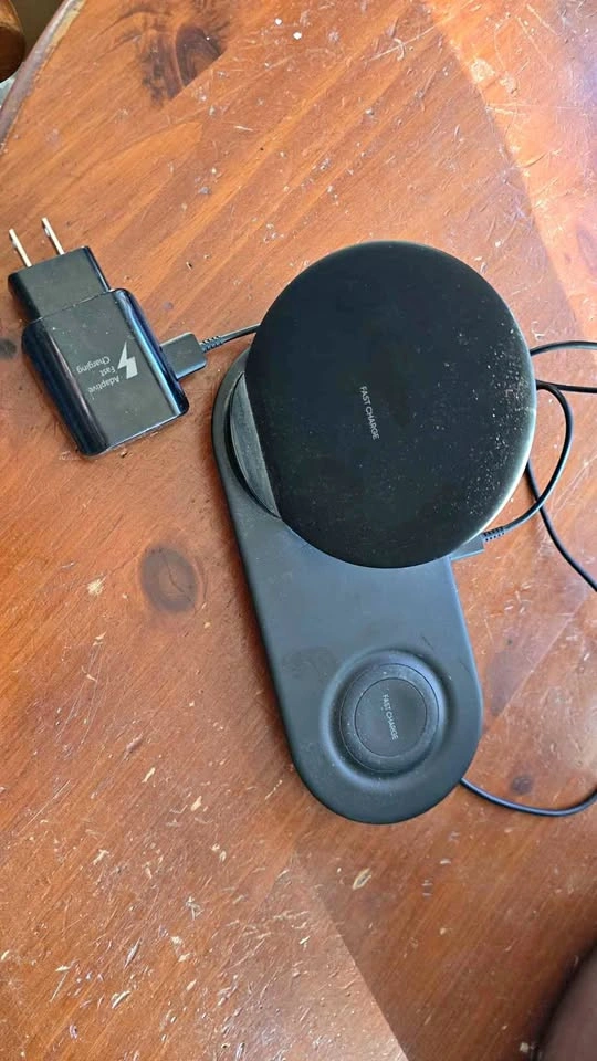 Samsung Wireless Duo Charger