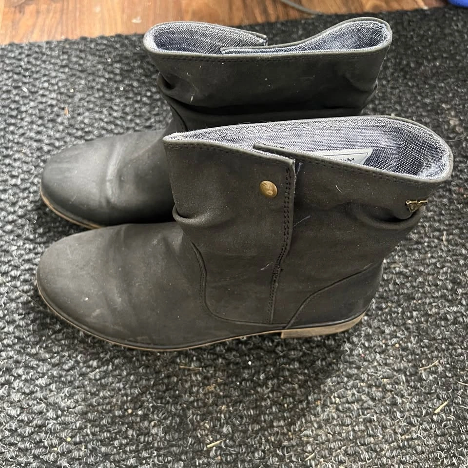 Roxy Womens Boots Size USA 8 - photo 2