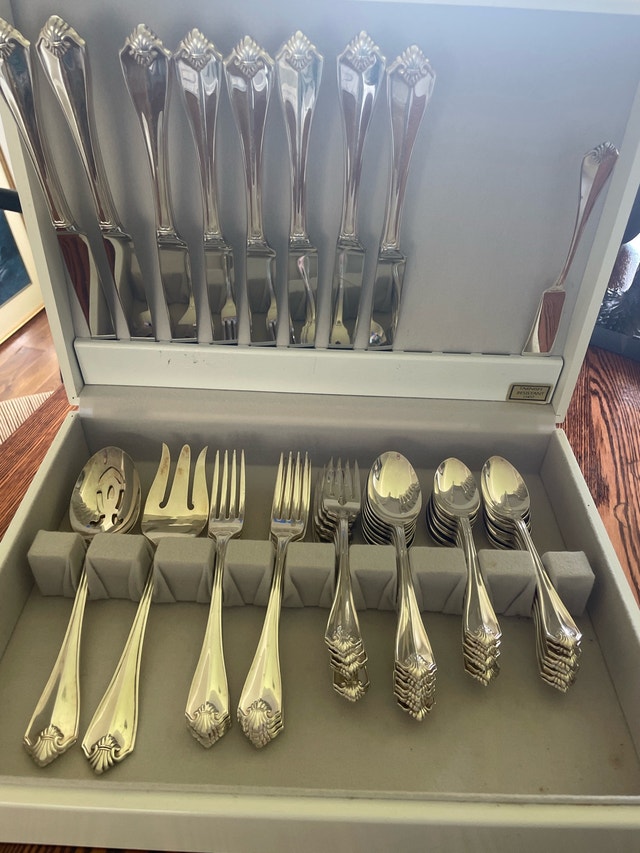 Oneida King James Silver 8 Place Settings + 4 Serving Pieces