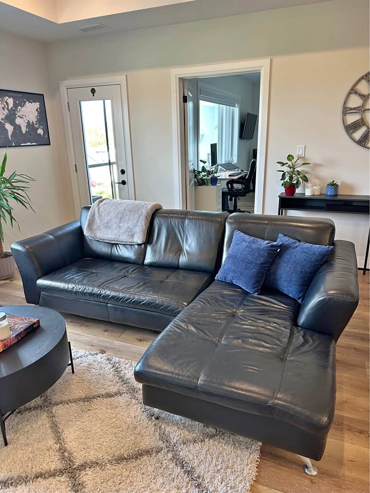 Black Leather Sectional Couch