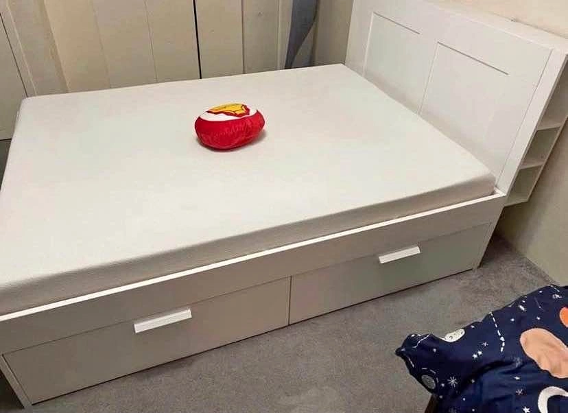 Queen Bed with Storage Drawers and Headboard