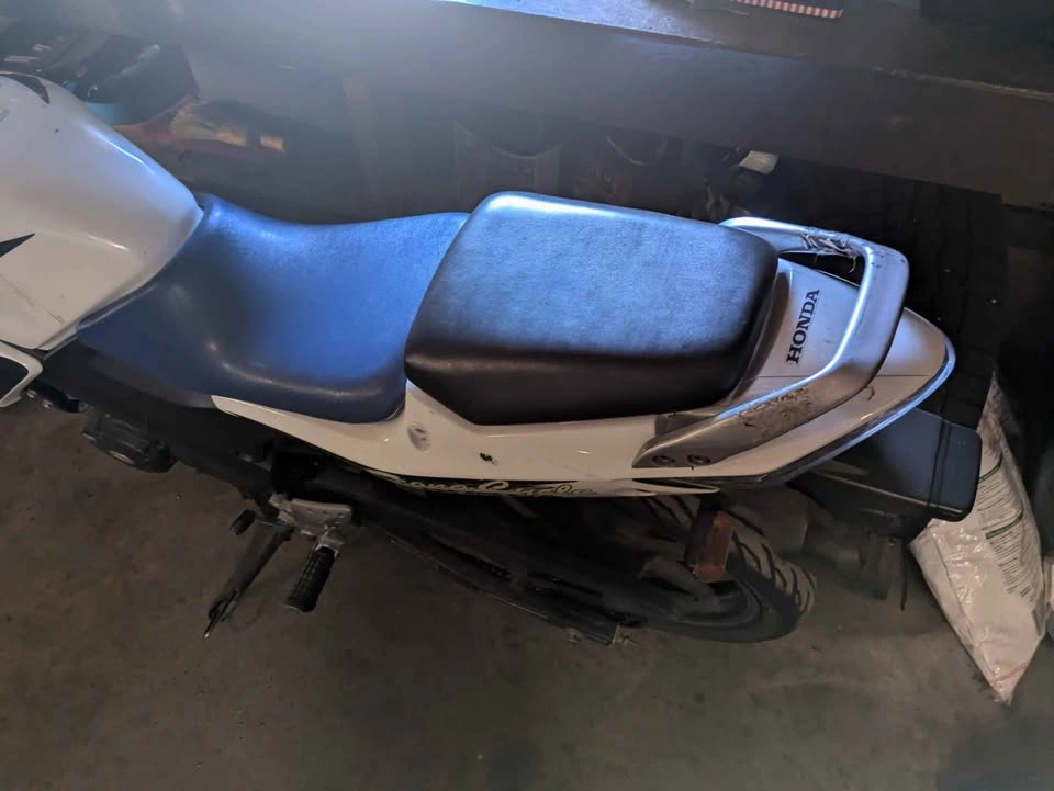 Honda CBR 125 - photo 2