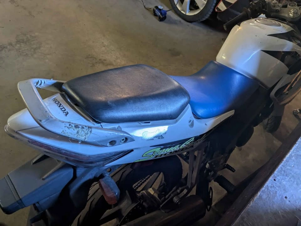 Honda CBR 125 - photo 3