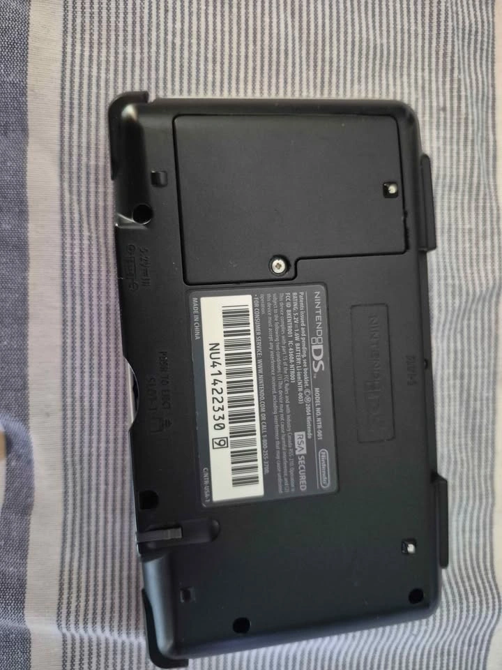 Nintendo DS (Original) - photo 3