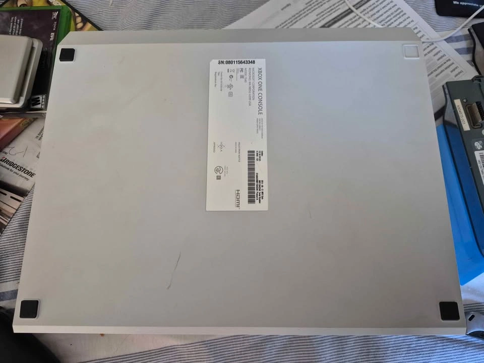 Xbox One (Cosmetically Flawed) - photo 4