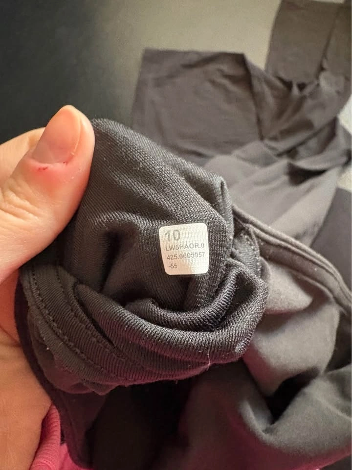 Lululemon Flare Leggings - photo 4