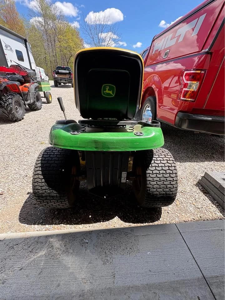 John Deer LA 125. - photo 5