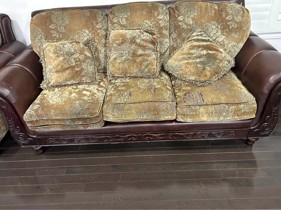 Sofa set