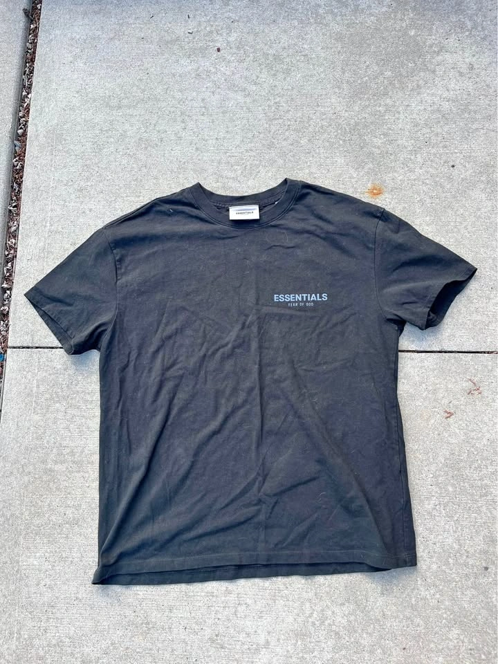 Essentials Tee