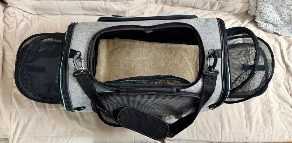 Siivton 4-Sided Expandable Pet Carrier – Airline Approved - photo 5