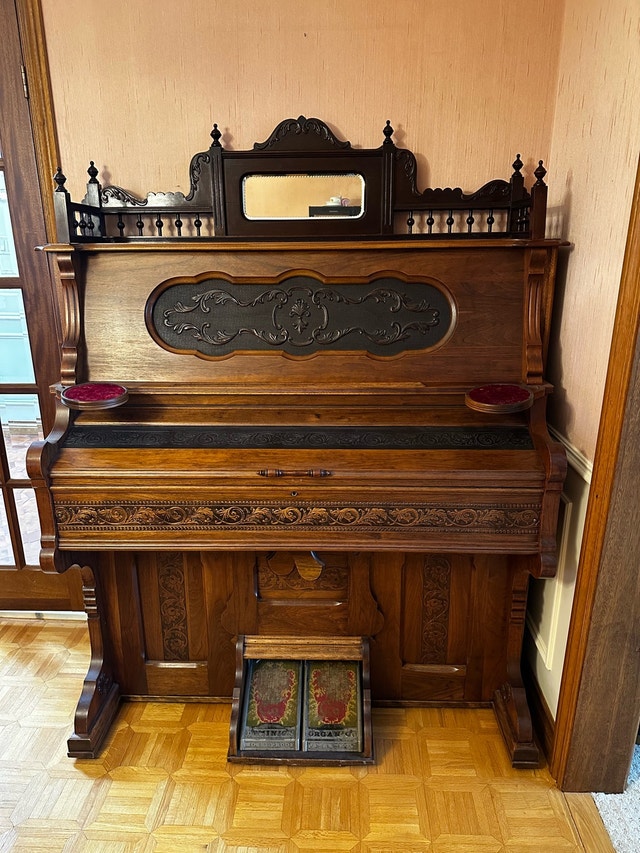 Dominion Organ & Piano Co. Late 1800s - photo 2