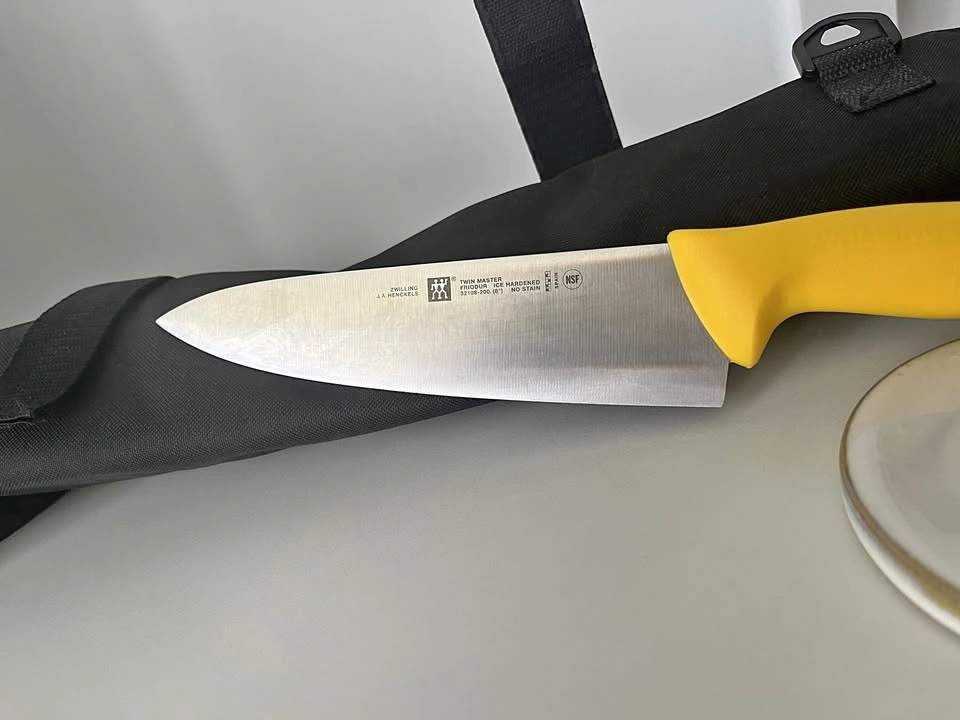 ZWILLING J.A. Henckels Twin Master 8" Chef Knife w/ Blade guard