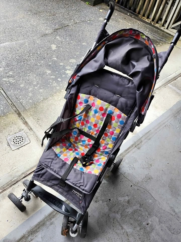 JJ Cole Giggle Baby Stroller