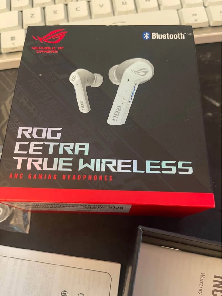 ROG Cetra True Wireless Earbuds - photo 4