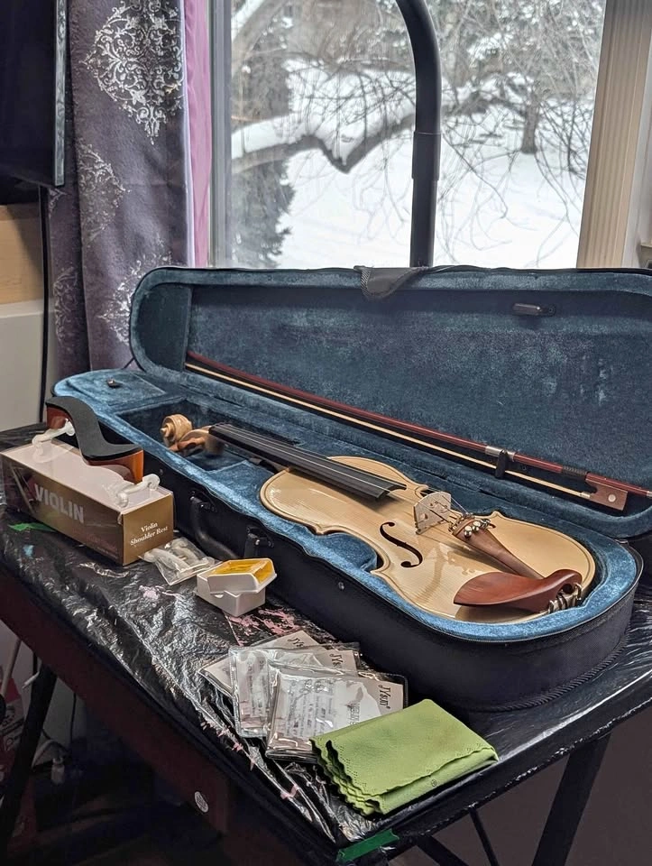 VIOLIN - LIKE NEW - ALL INCLUDED