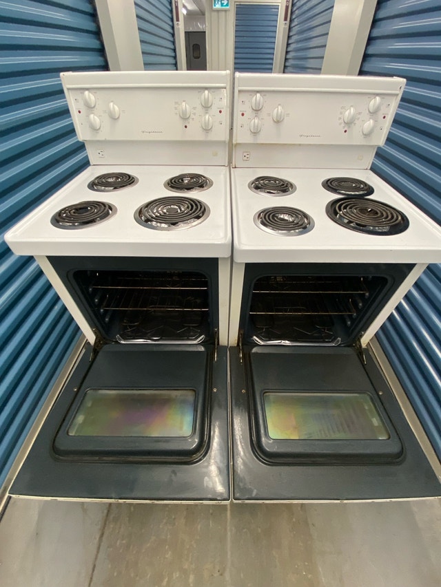 Slightly Used Electric Stoves - photo 5