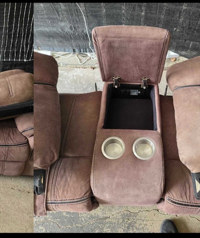 Comfortable Brown Microfiber Power Reclining Loveseat - photo 2