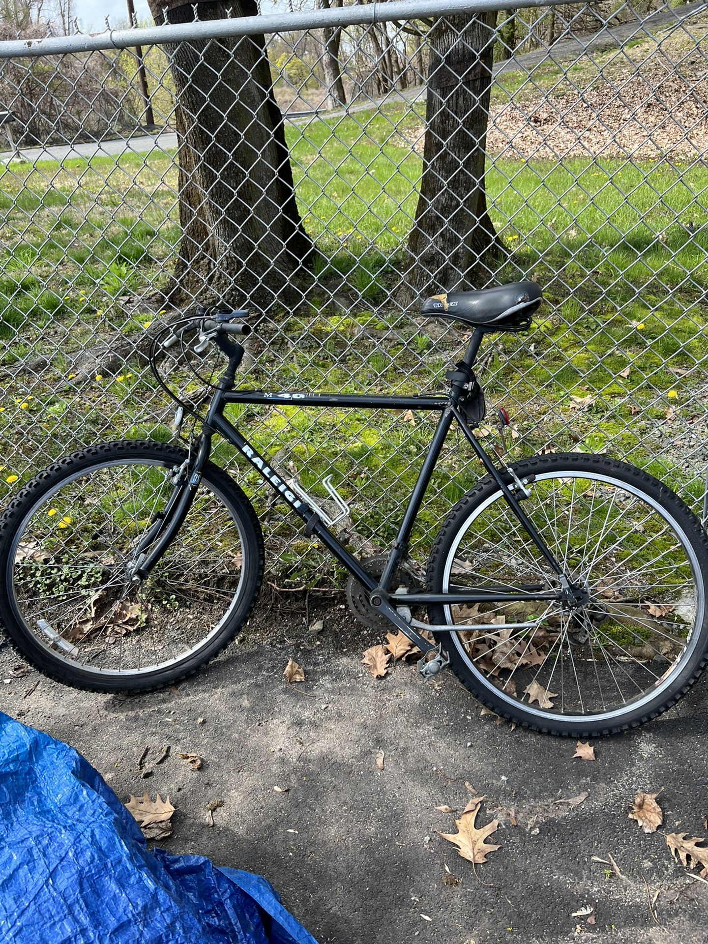 4 Bicycles For Sale - photo 2