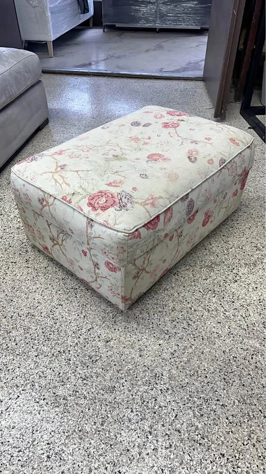 Floral Storage Ottoman / Blanket Chest