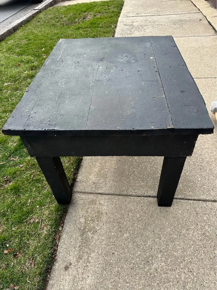 Heavy-Duty Wooden Workbench / Table – Solid & Sturdy - photo 2