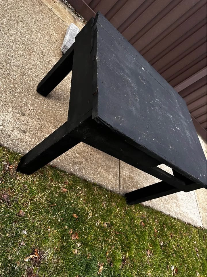 Heavy-Duty Wooden Workbench / Table – Solid & Sturdy - photo 3