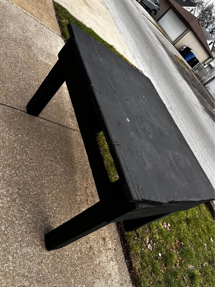 Heavy-Duty Wooden Workbench / Table – Solid & Sturdy - photo 4