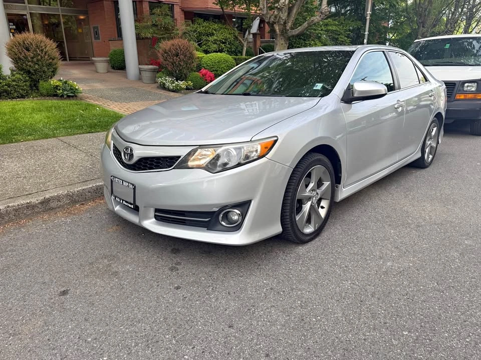 2013 Toyota Camry SE V6
