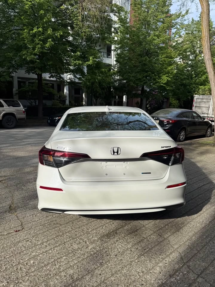 2025 Honda Civic Sport Hybrid - photo 4