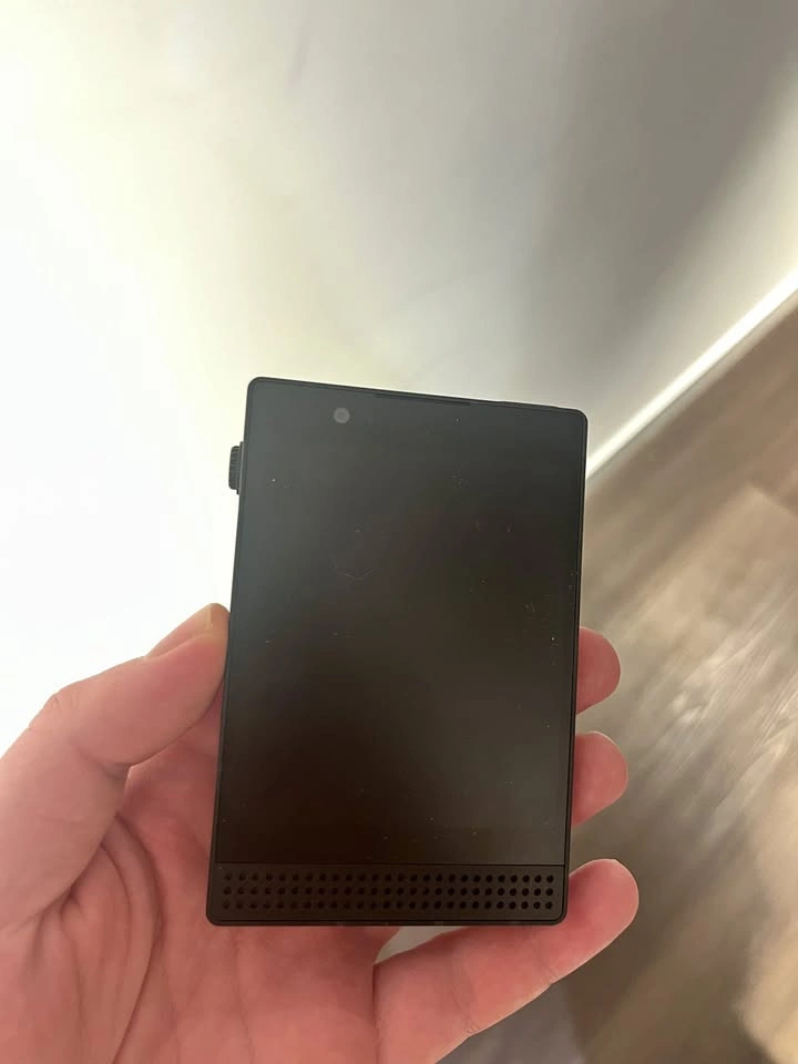 Light Phone III