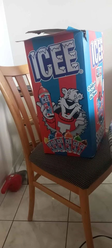 ICEE Slushie Maker - photo 2